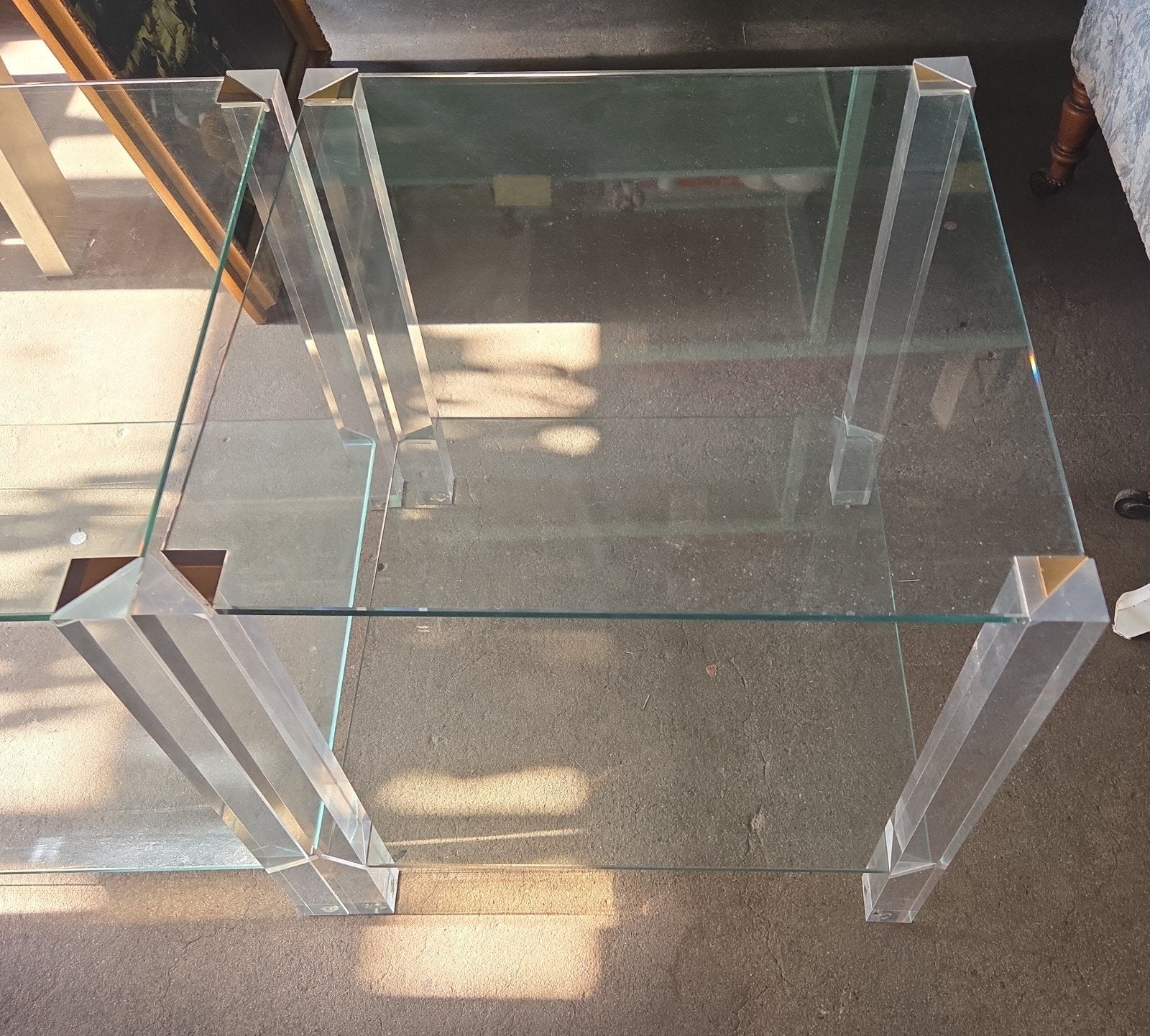 vintage bijzettafel plexiglas (acrylaat) en veiligheidsglas, Huis en Inrichting, Tafels | Bijzettafels, Minder dan 55 cm, Gebruikt