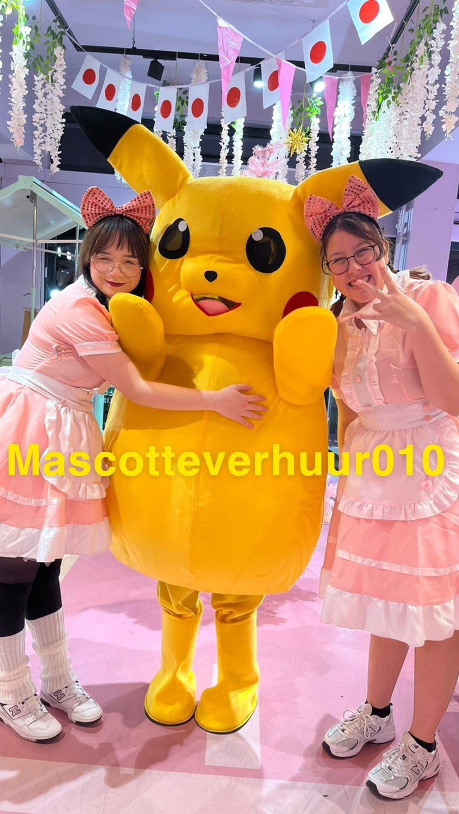 Pikachu mascotte te huur, Ophalen, Zo goed als nieuw, Verjaardag