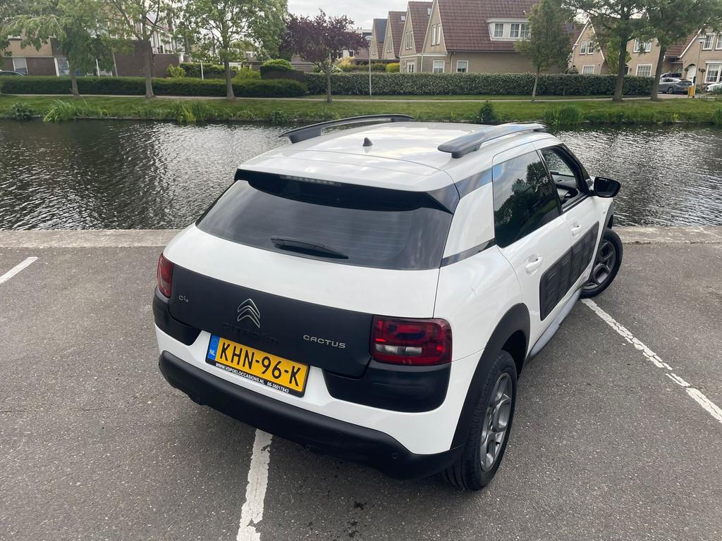 Citroen C4 Cactus 1.2 PureTech Feel HOGE INSTAP CLIMA CRUISE, Voorwielaandrijving, Stof, Gebruikt, Zwart