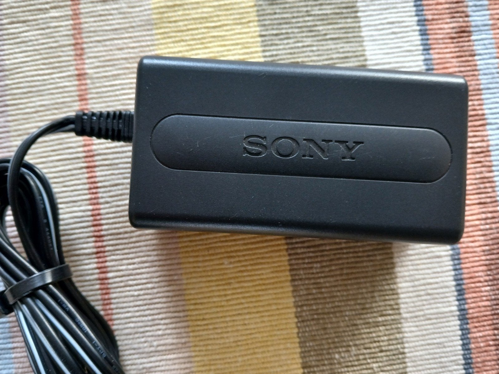 SONY AC POWER ADAPTOR AC-LS1A, Ophalen of Verzenden, Zo goed als nieuw