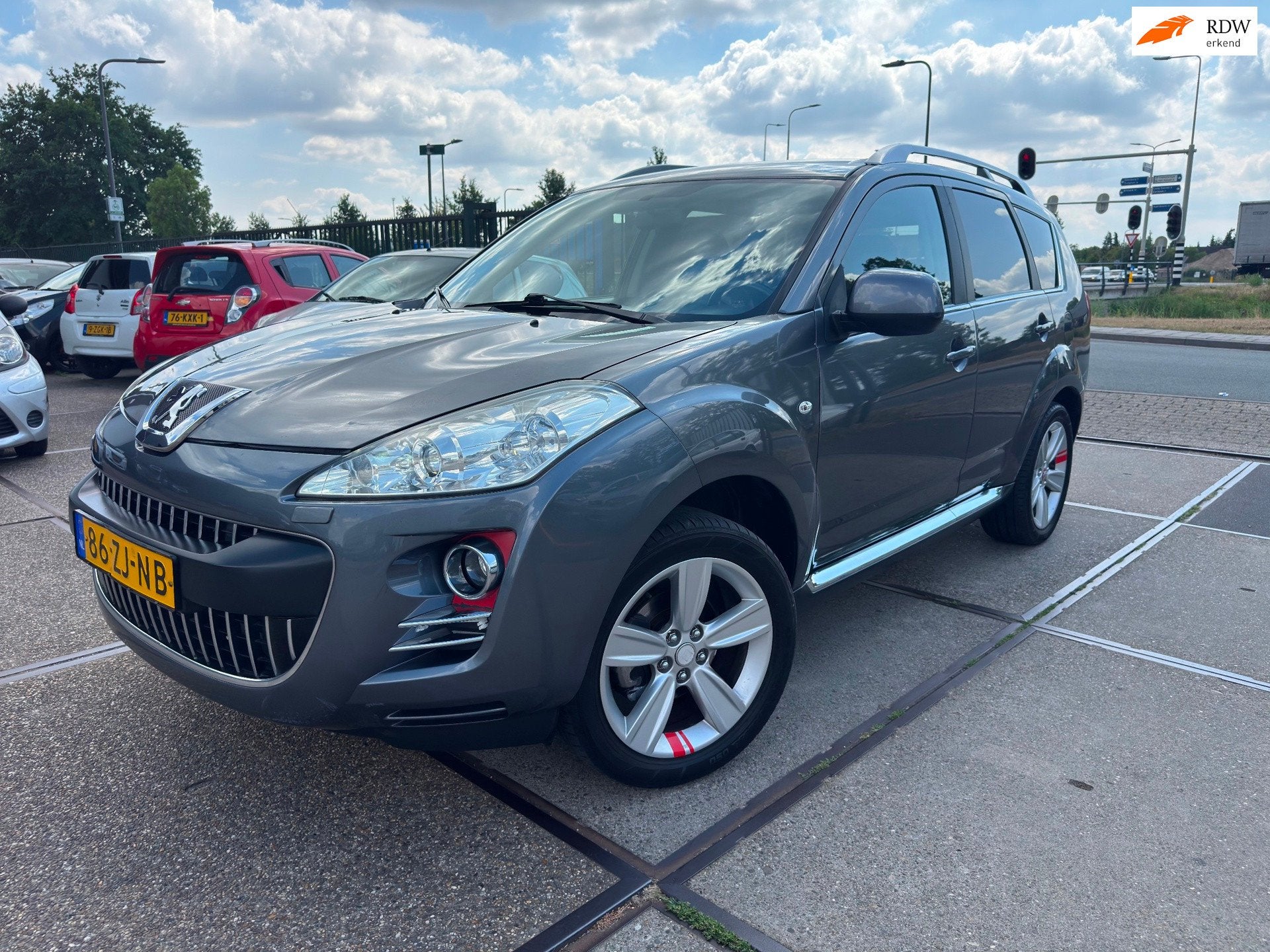 Peugeot 4007 2.4 GT 7p., Auto's, Peugeot, Parkeersensor, Gebruikt, 4 cilinders, 7 stoelen