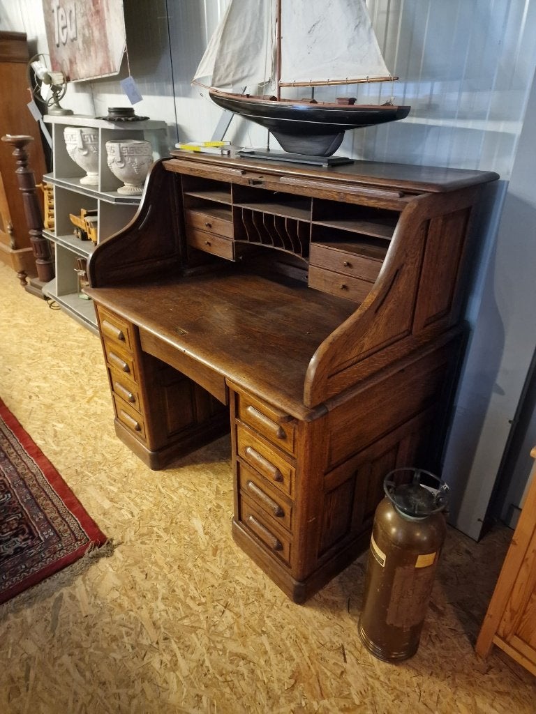 Eiken rolluik bureau, Ophalen