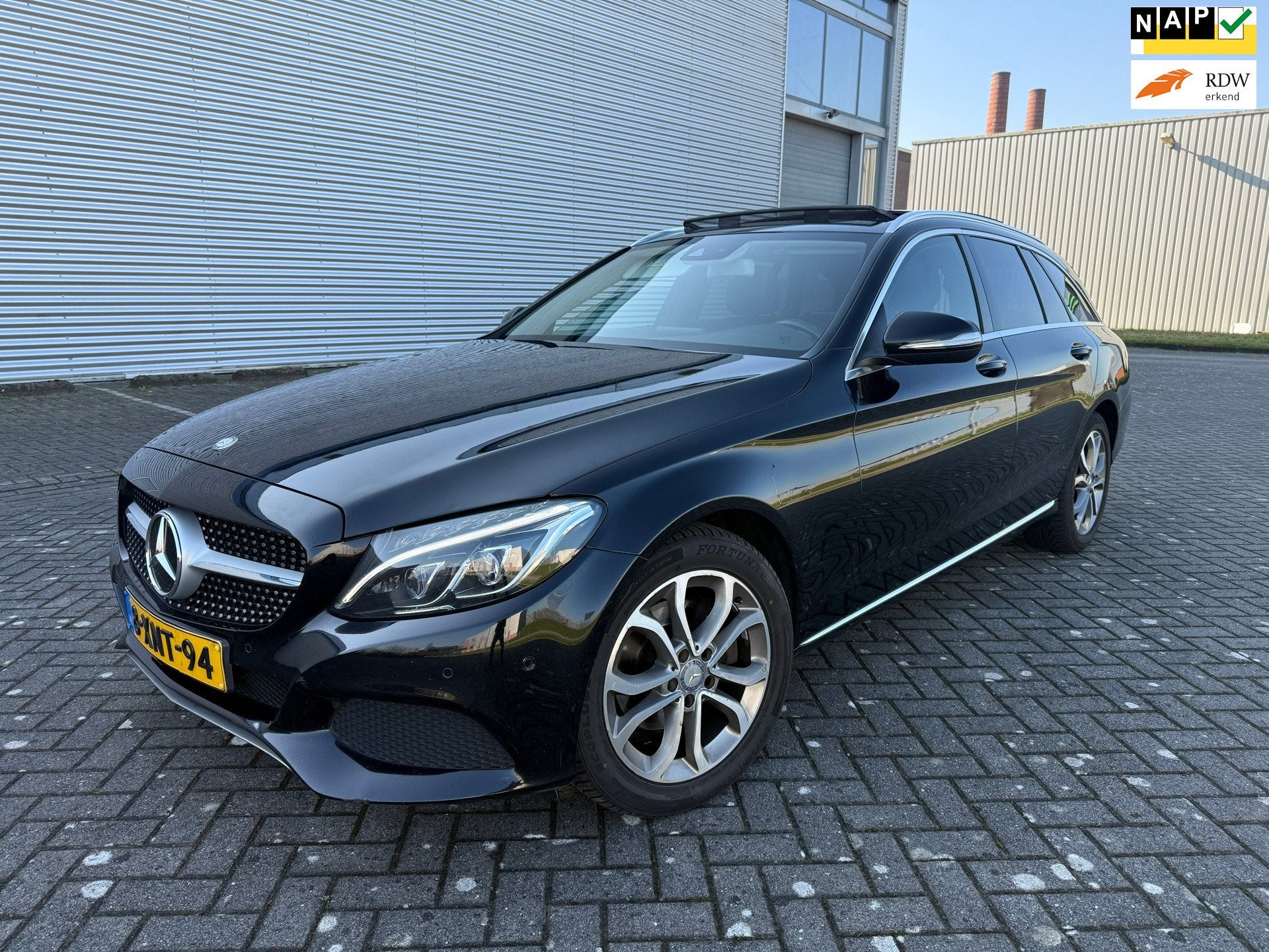 Mercedes-Benz C-klasse Estate 220 CDI Edition NAP/PANO/CLIMA, Auto's, Achterwielaandrijving, 4 cilinders, Leder en Stof, Origineel Nederlands