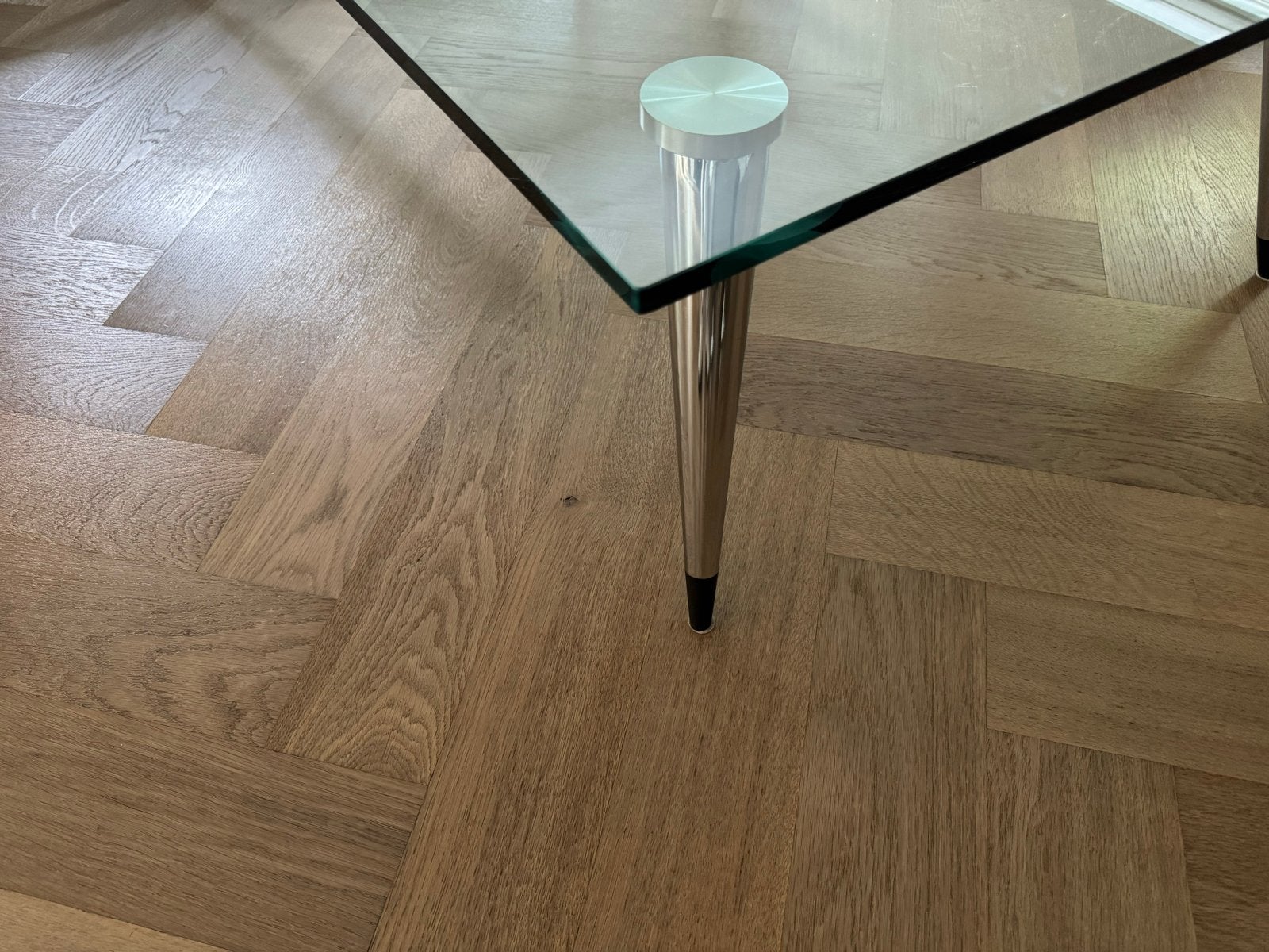 Design salontafel van glas en chroom, 140x80x36 cm, Huis en Inrichting, Tafels | Salontafels, Ophalen, Gebruikt, 100 tot 150 cm