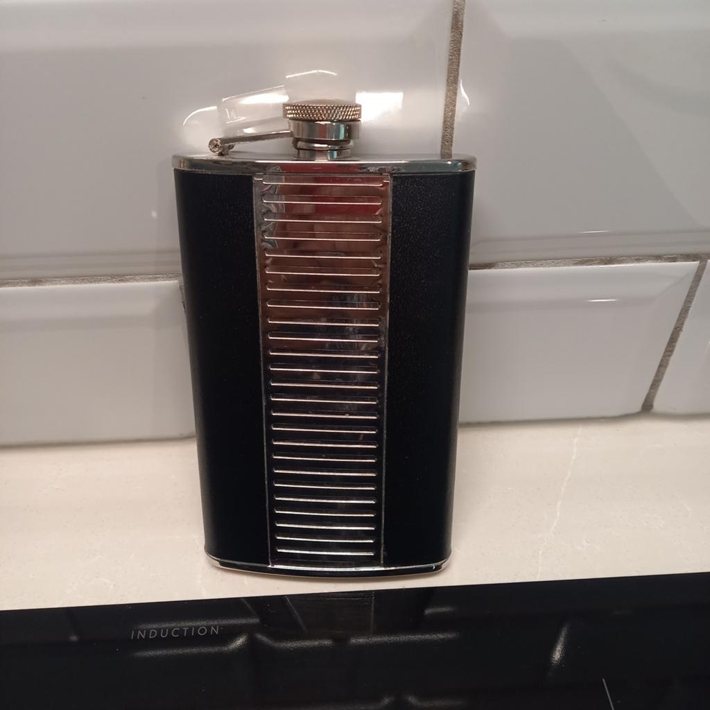 Esquire drankfles leer/zilver 9 oz, Ophalen of Verzenden, Zo goed als nieuw