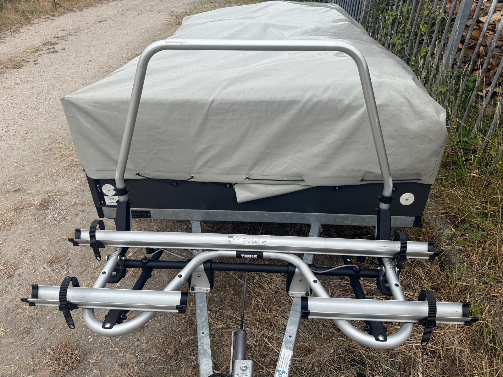 Thule Superb XT Fietsendrager – Incl. 2 bevestigingsbeugels, Caravans en Kamperen, Ophalen, Zo goed als nieuw