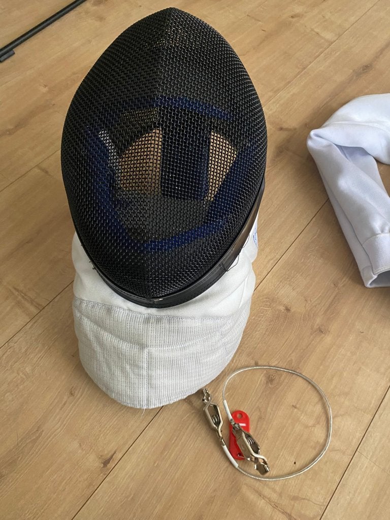 Schermmasker/ fencing masker 350N 1+ in perfecte staat., Sport en Fitness, Ophalen, Vechtsportbescherming, Maat M, Zo goed als nieuw