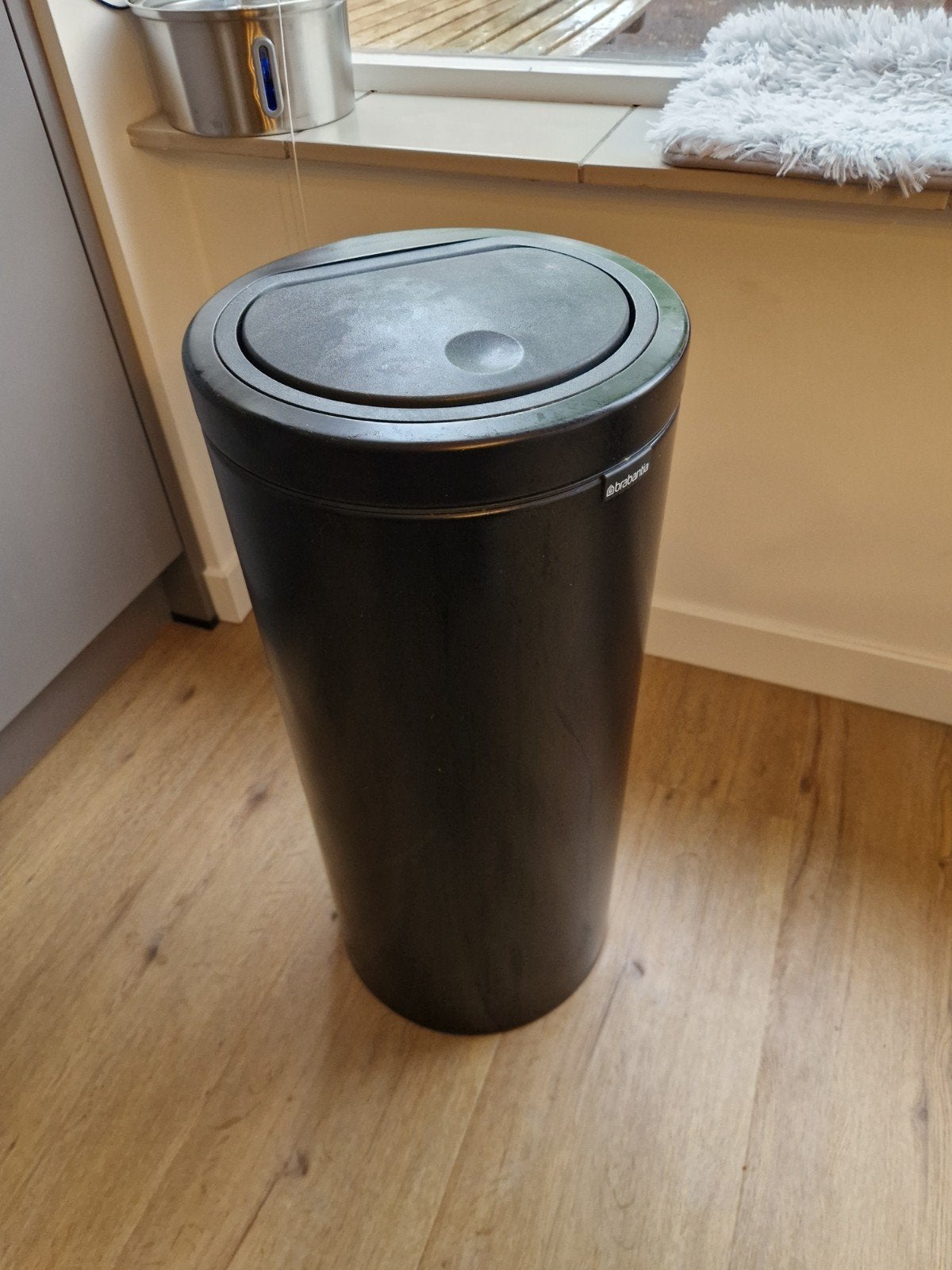 Brabantia Touch Bin 30 liter zwart, Ophalen, 50 tot 75 cm, 40 liter of meer, Zo goed als nieuw