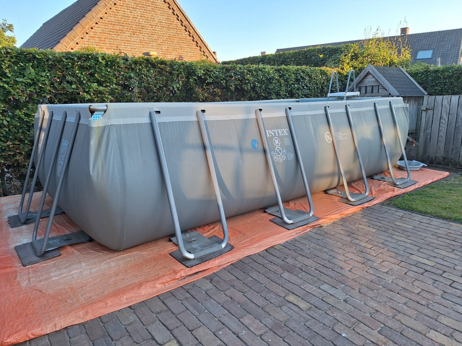 Intex Zwembad 549x274x132 cm met zoutwatersysteem, Gebruikt, 200 tot 300 cm, Rechthoekig, Ophalen
