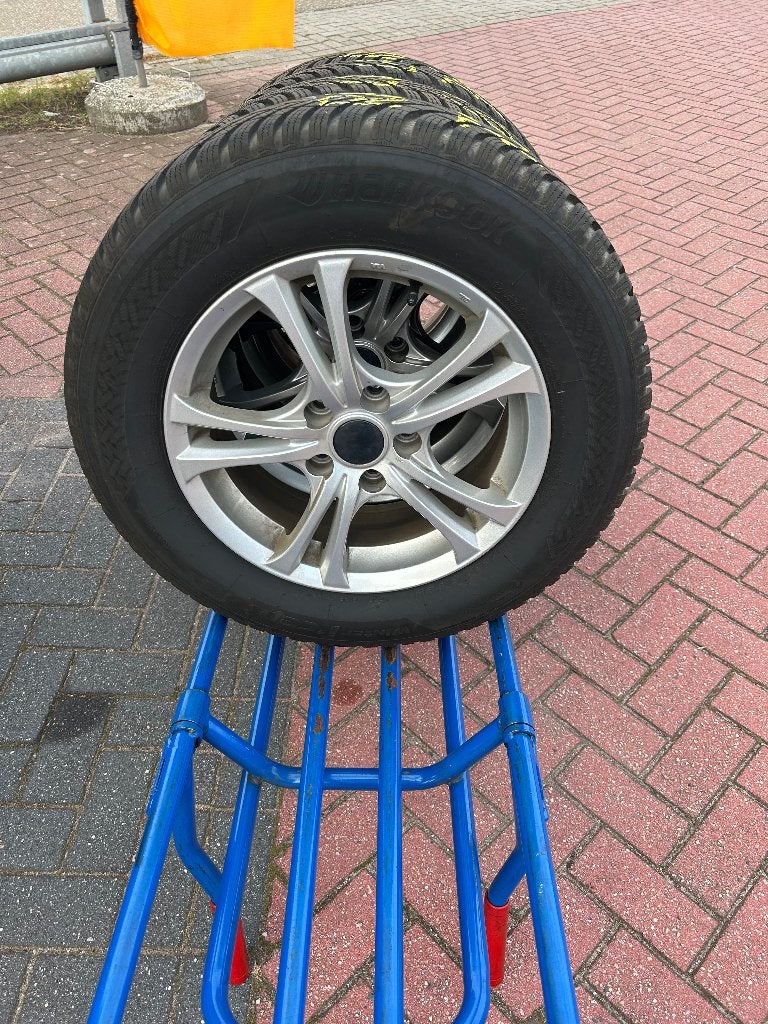 Winterbanden op velg, Ophalen, Gebruikt