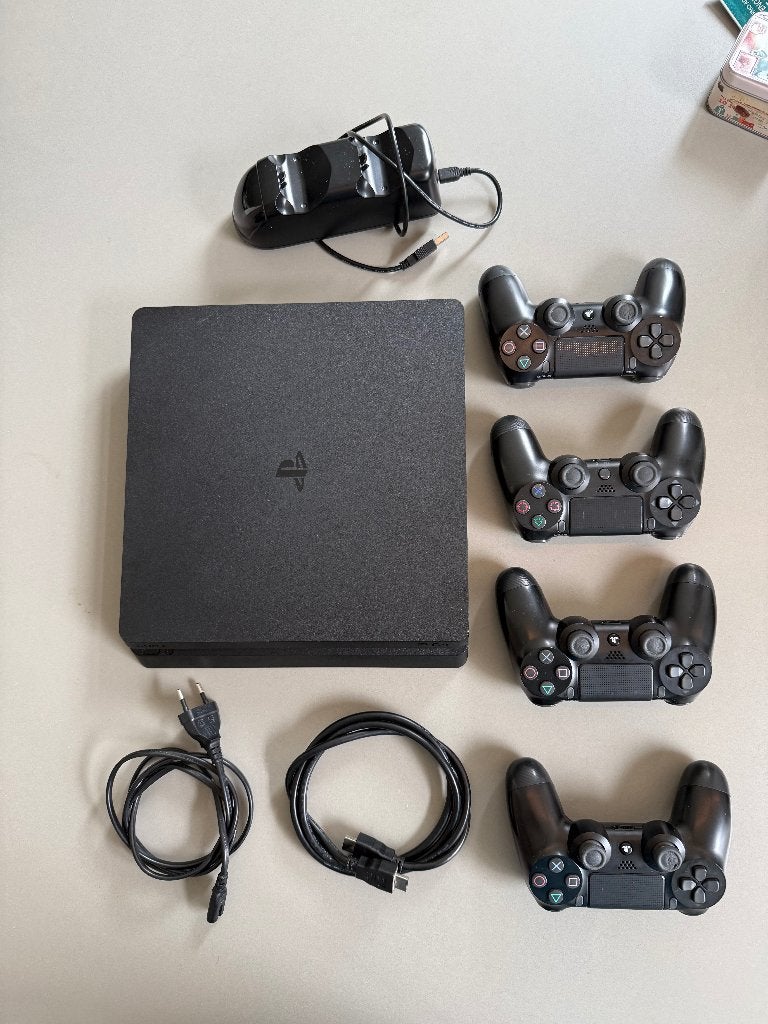 Playstation 4, 4 controllers + spellen, Ophalen, Zo goed als nieuw, Original, Met 3 controllers of meer