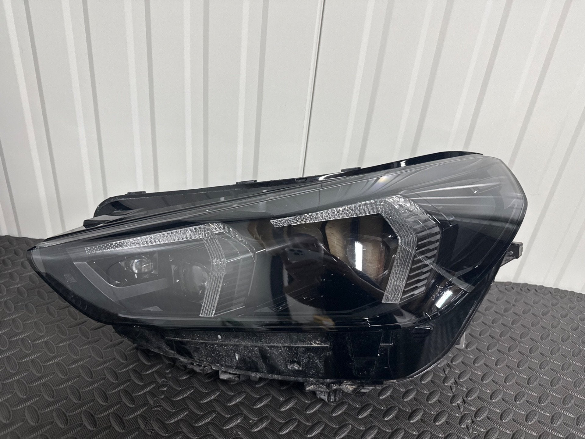 Bmw X1 U11 Shadow Black led koplamp L 5a9a235, Auto-onderdelen, Petuelring 130
80788  Munich, DE, Info@bmw.de, Nieuw, Ophalen of Verzenden