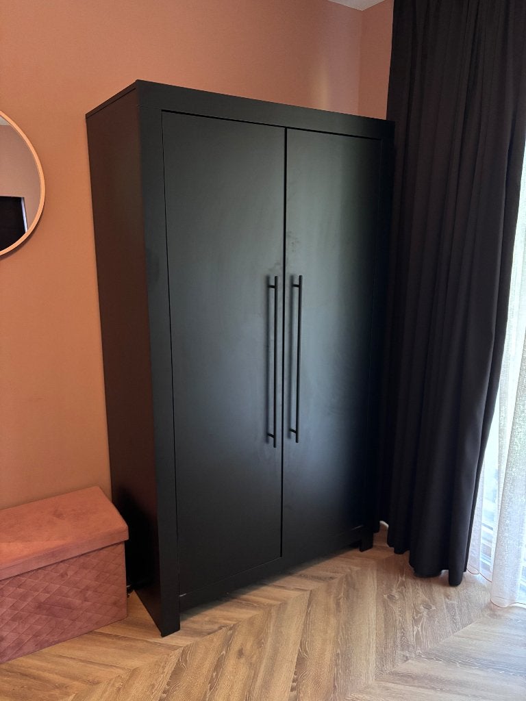 Europe Baby Babykamer zwart (commode en kledingkast), Ophalen, Gebruikt, Jongetje of Meisje