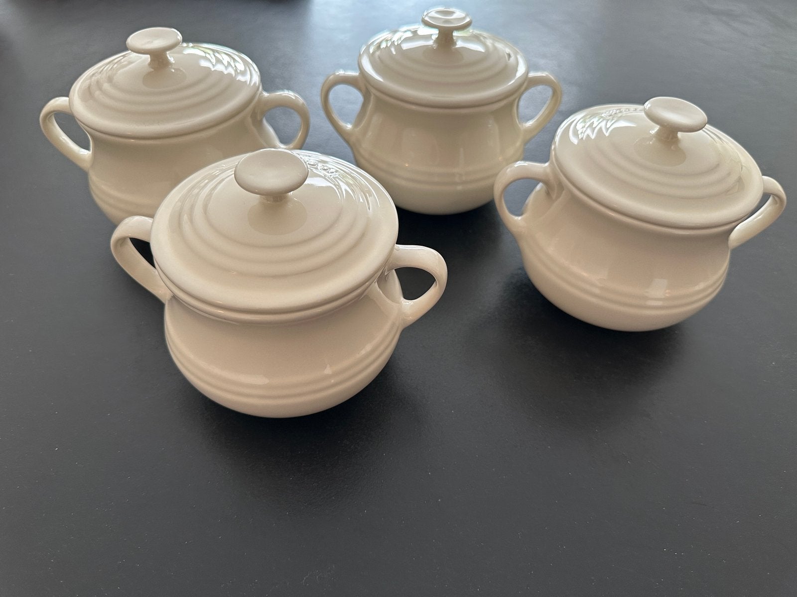 Set van 4 Le Creuset mini terrines /soepkommen met deksels, Ophalen, Overige merken, Zo goed als nieuw, Kom(men)