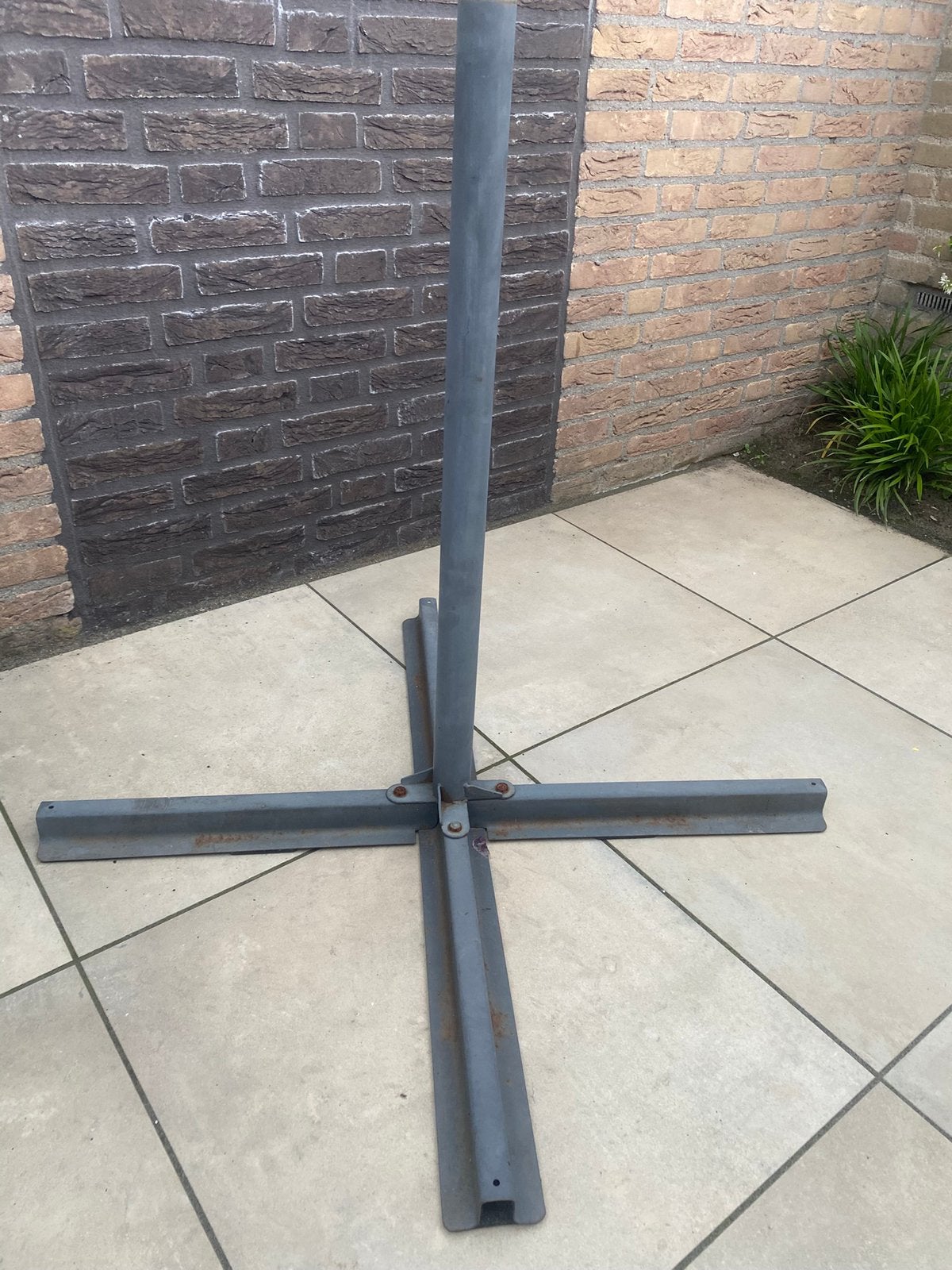 Parasol steun gratis, Tuin en Terras, Parasols, Ophalen, Zo goed als nieuw, Minder dan 1 meter, Parasolvoet