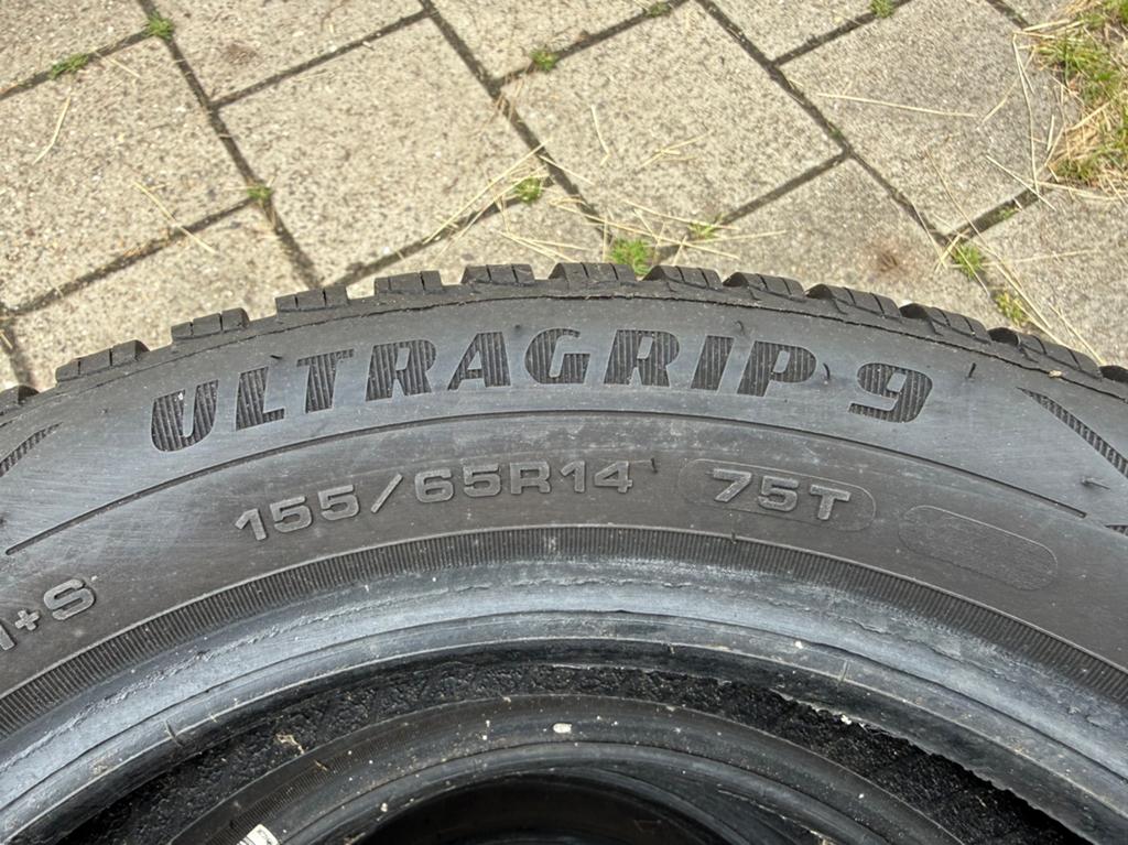 4x zgan Goodyear Ultragrip 9, 155/65R14 winterbanden, Ophalen, 14 inch, 155 mm, Winterbanden