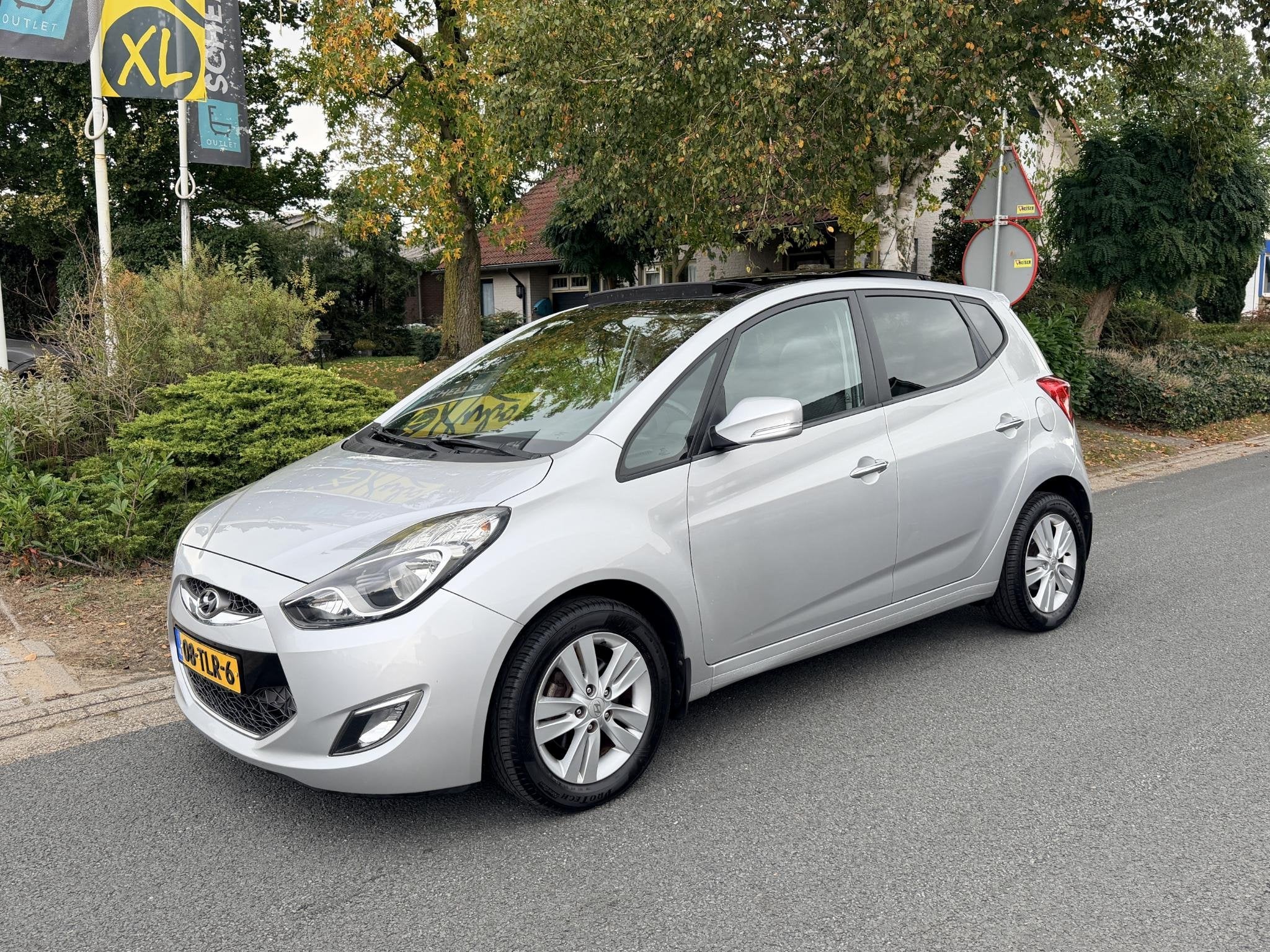 Hyundai ix20 1.6i i-Catcher 125PK Automaat•Pano•Leder, Euro 5, 1591 cc, 4 cilinders, IX20