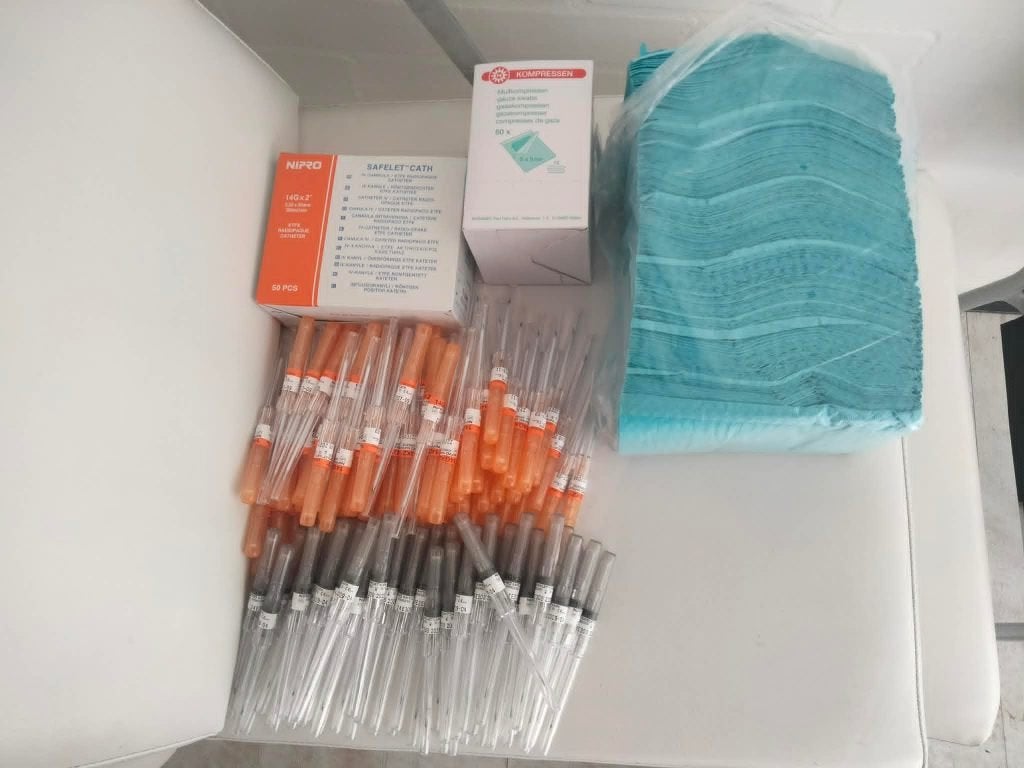 Piercing materialen, Ophalen
