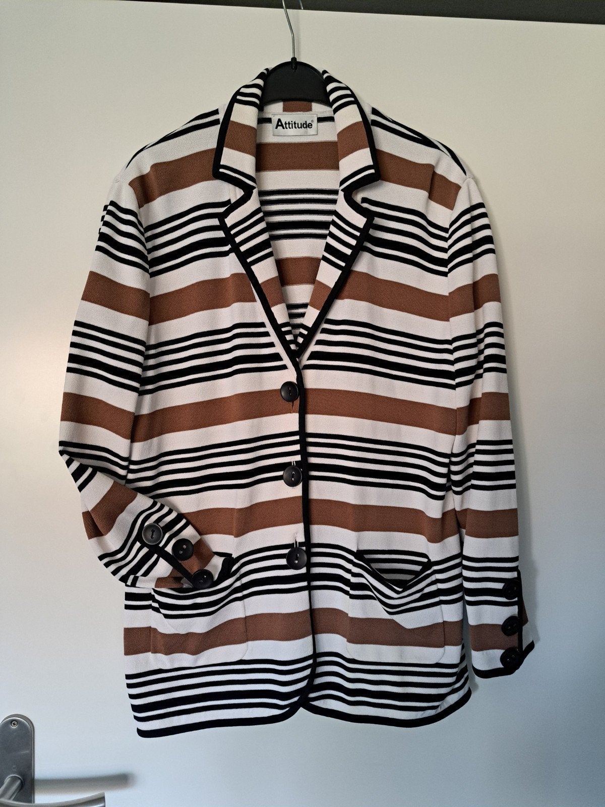 Attitude gestreept vest/jasje - heerlijk zachte stof, Kleding | Dames, Bruin, Maat 42/44 (L), Ophalen of Verzenden, Zo goed als nieuw
