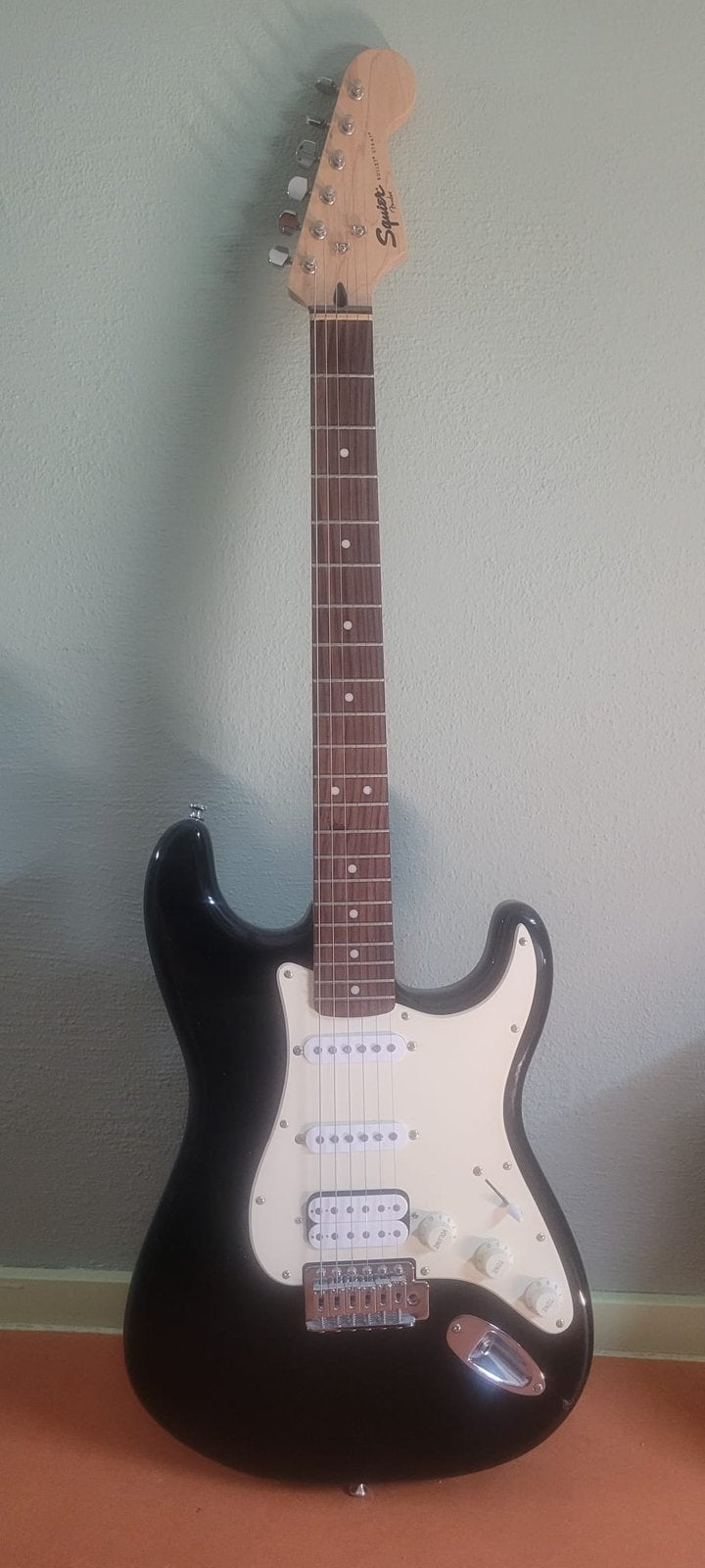 Te koop Squier (Fender) Stratocaster, Ophalen, Solid body, Fender