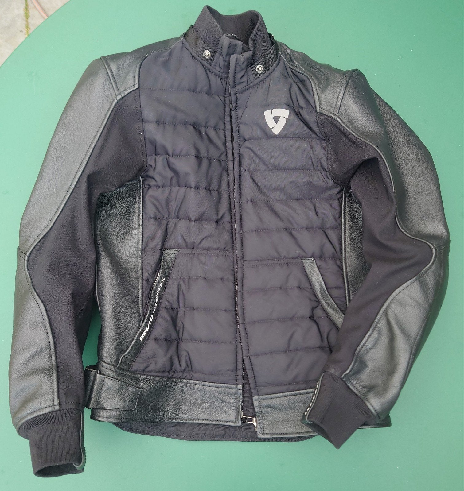 Nette REV'IT! motorjas zwart maat 48 M medium, Ophalen of Verzenden, Tweedehands, Jas | leer, REV'IT!