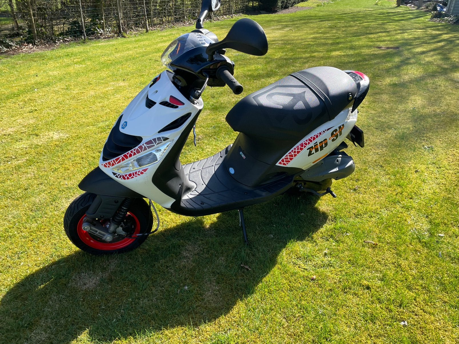 Piaggio Zip SP h2o 172cc – Unieke uitvoering a1/a2, Ophalen, Zo goed als nieuw, Tweetakt, Zip
