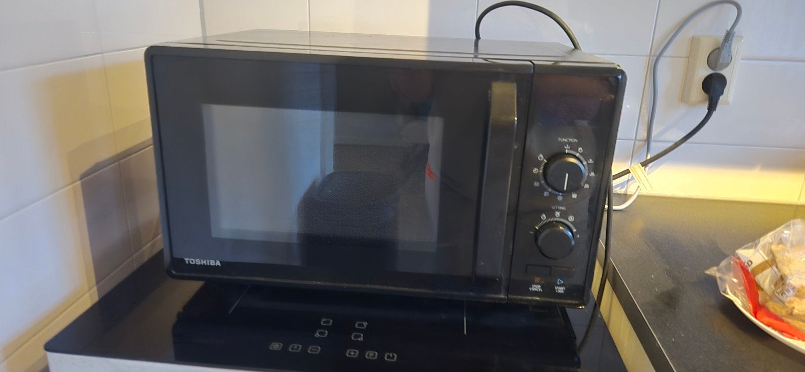 Toshiba MW2 AG23PBKMagnetron - in zeer goede staat, Witgoed en Apparatuur, Magnetrons, Minder dan 45 cm, Ophalen of Verzenden