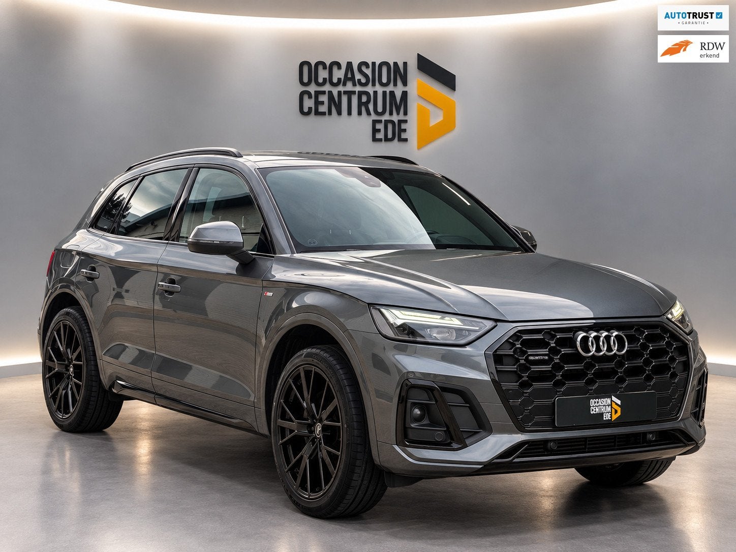 Audi Q5 50 TFSI e S Line | ACC | StoelVW | Trekhaak | Carpla, Auto's, Automaat, Dealer onderhouden, Gebruikt, Zwart