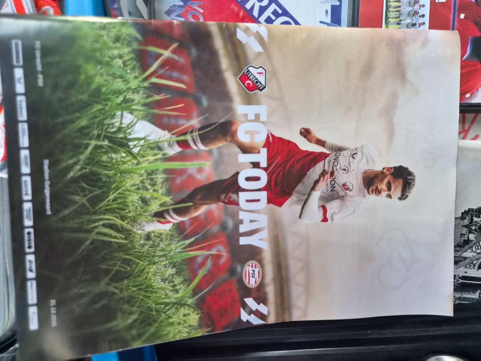 FC Utrecht FC Today Boek - 21.12.2005, Ophalen of Verzenden