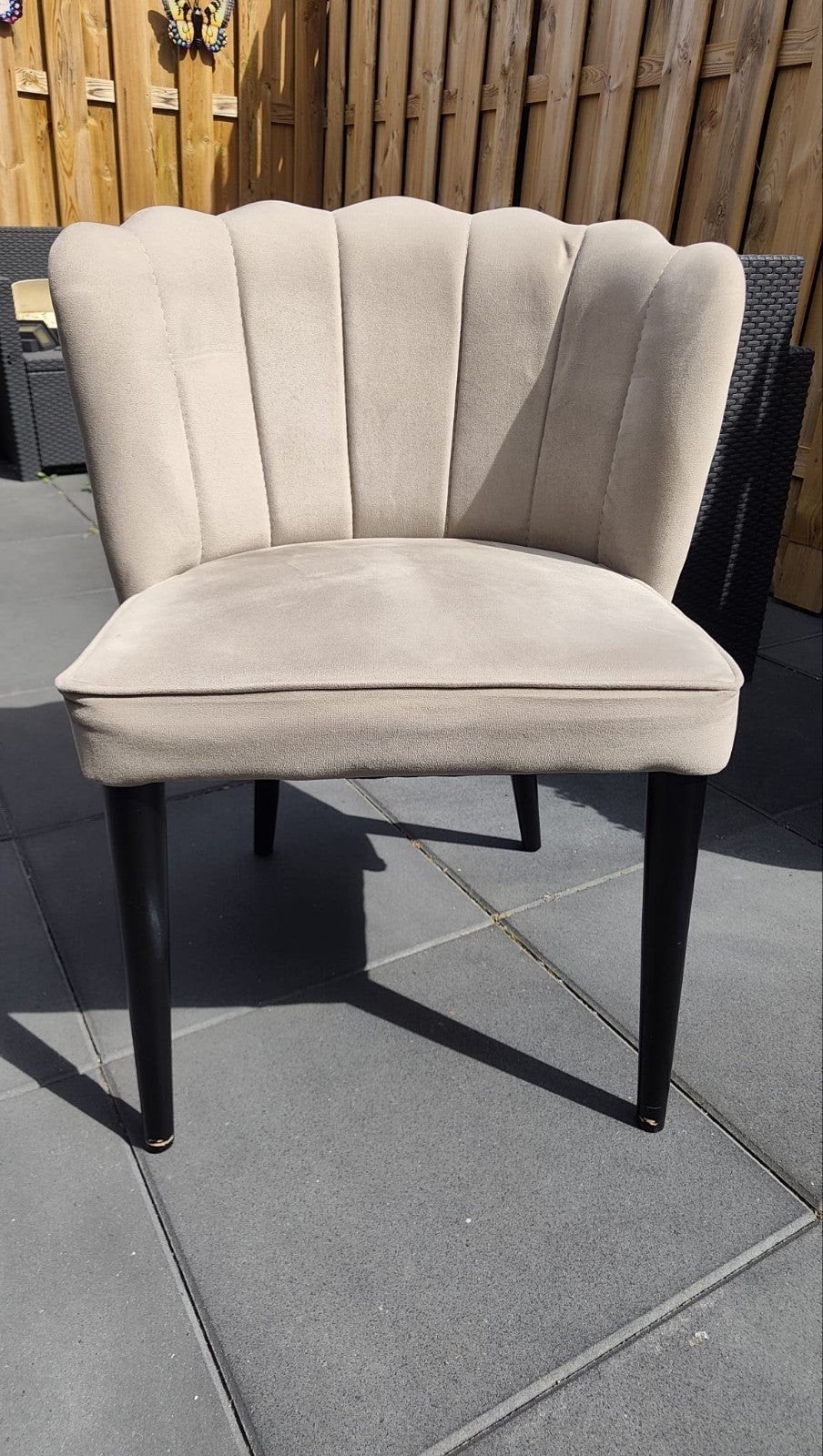 6 stuks taupe schelp stoelen als nieuw, Ophalen, Overige kleuren, Zo goed als nieuw, Stof