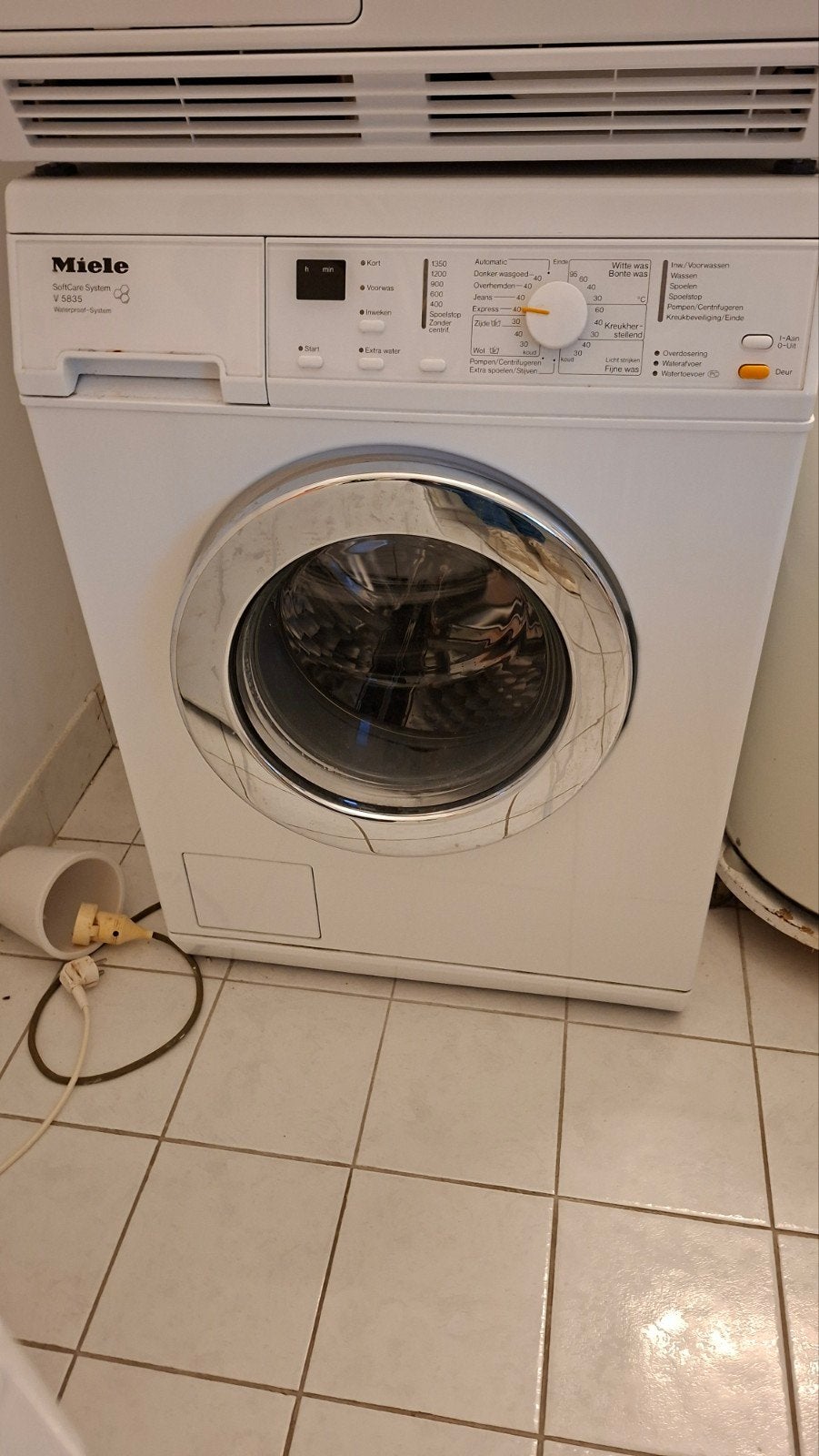 Wasmachine Miele voorlader, Ophalen, 1200 tot 1600 toeren, Gebruikt, Handwasprogramma