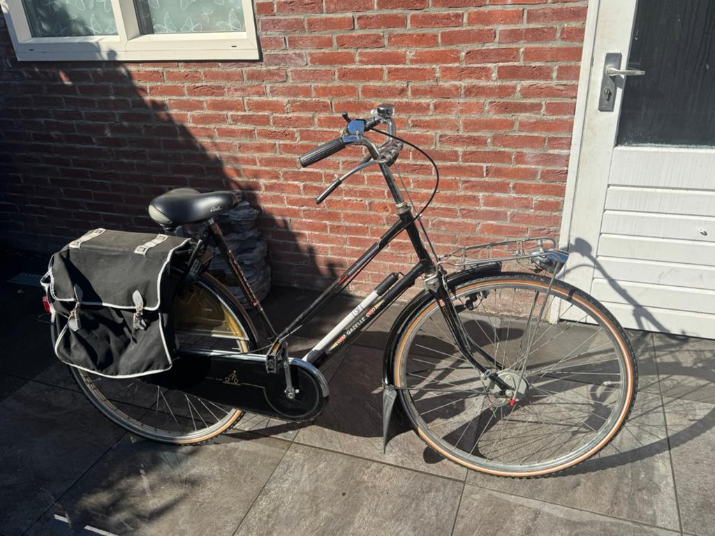 Gazelle damesfiets met stangenremmen, Fietsen en Brommers, Fietsen | Oldtimers, Ophalen of Verzenden