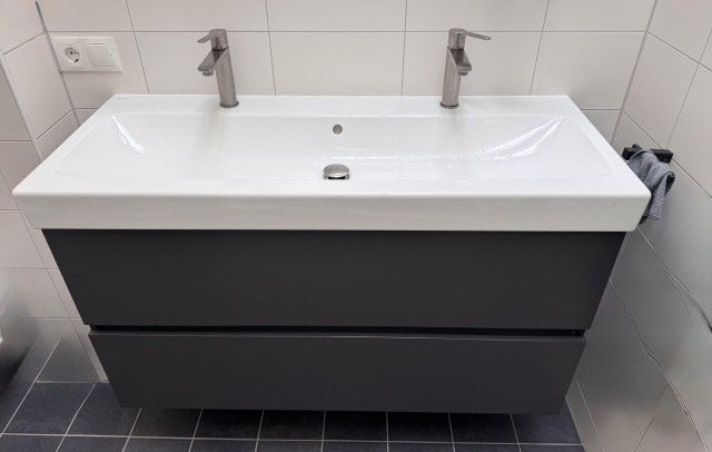 Detremmerie wastafelmeubel met Grohe geborstelde kranen, Ophalen, Zo goed als nieuw, Rvs, Wastafel