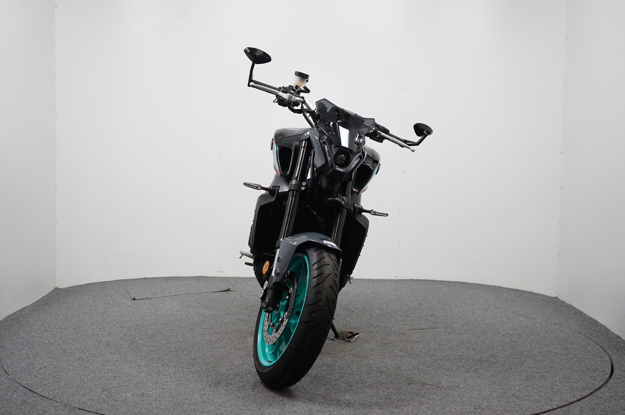 Yamaha MT-09 ABS 70KW (bj 2023), 890 cc, Meer dan 35 kW, Handgeschakeld, ABS