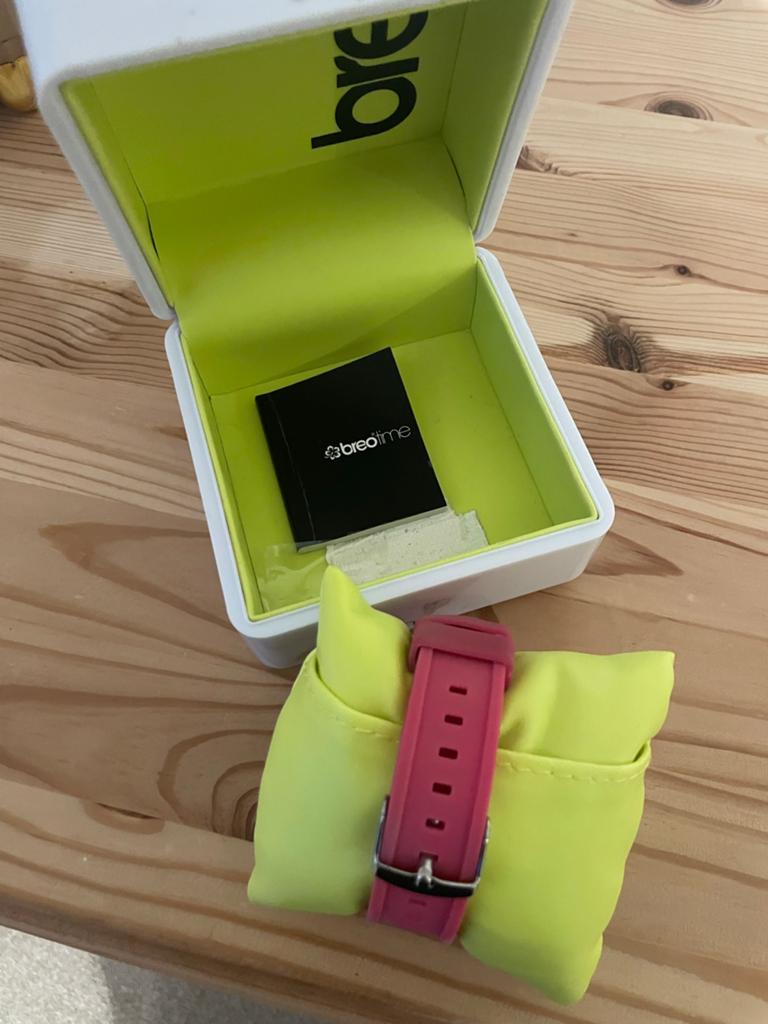 Breo horloge roze in goede staat, Overige merken, Kunststof, Polshorloge, Ophalen of Verzenden