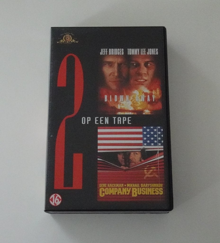 Blown Away en Company Business - 2 op 1 VHS Tape, Alle leeftijden, Ophalen, Zo goed als nieuw