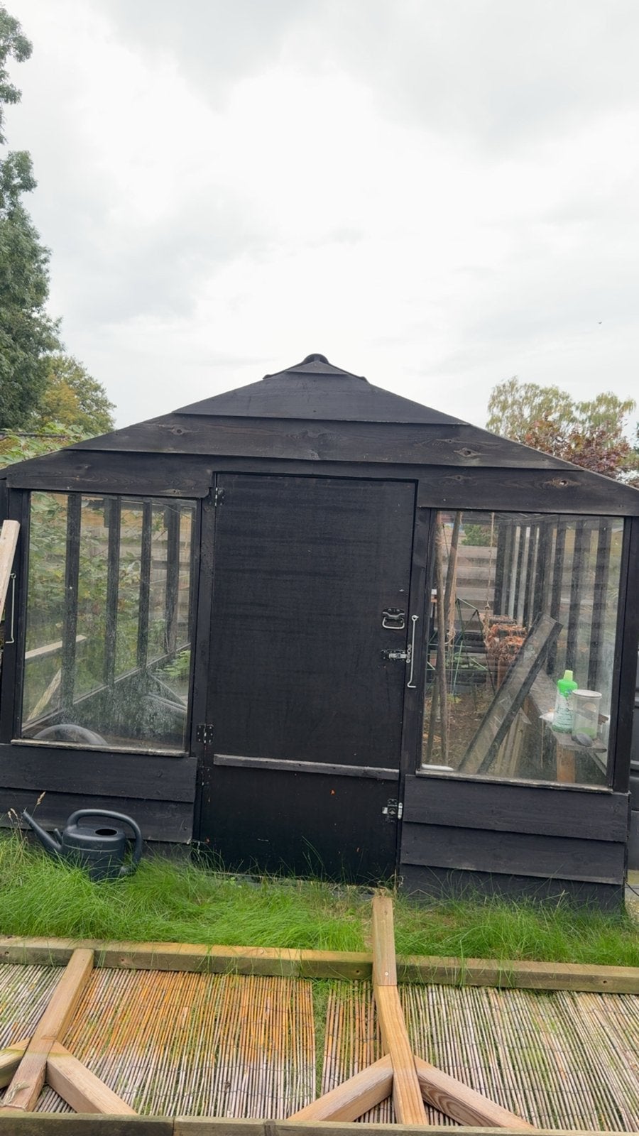 Ruime Kweekkas met Houten Frame en Glazen Panelen, Ophalen, Overige materialen, Gebruikt, Kweekkas