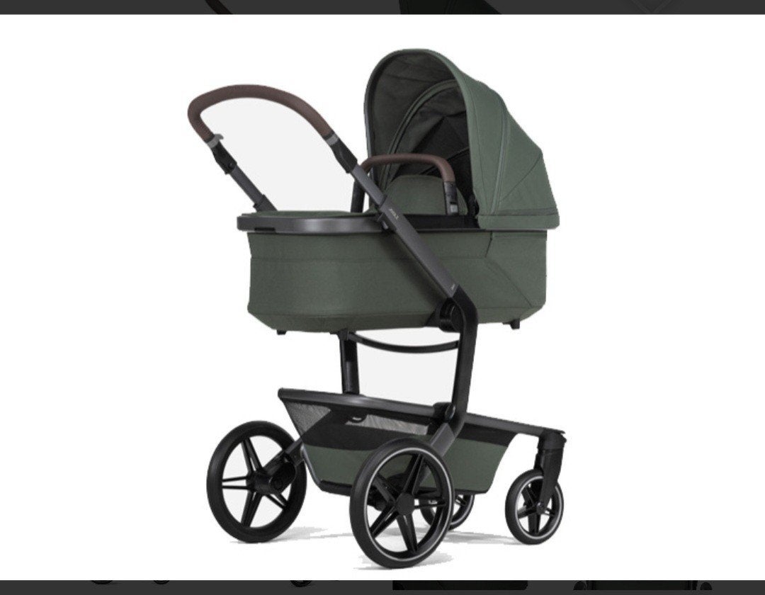 Foto 5 van Joolz Day5 Forest Green 3-in-1 Kinderwagen met accessoires