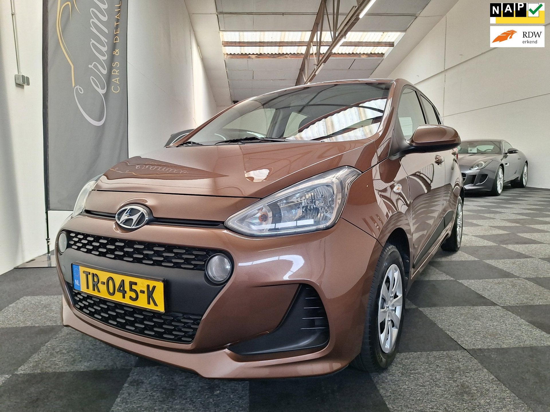 Hyundai I10 Comfort Line. Navi. 1e eig. Trekhaak. 27.000 km