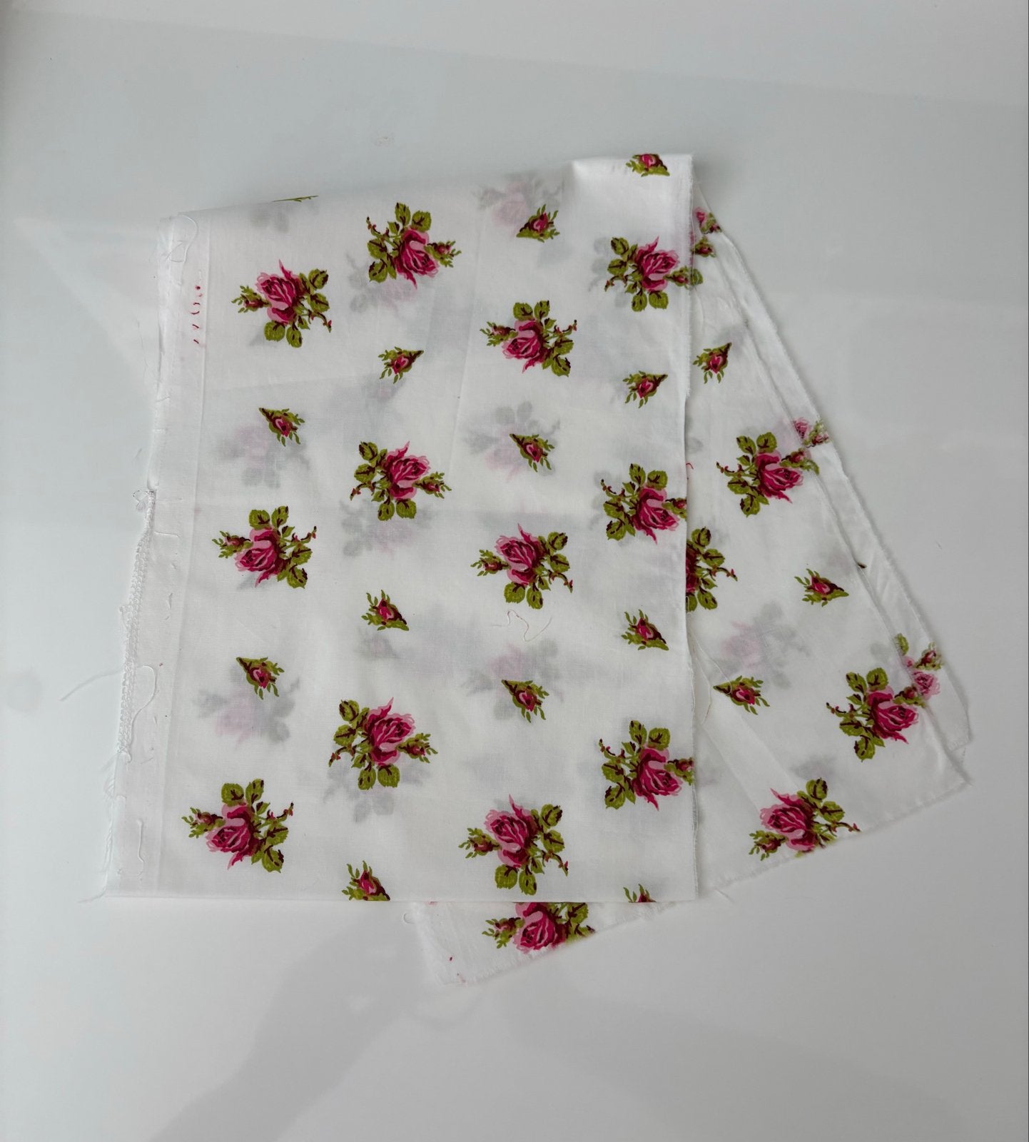 Pip Studio stof Dots & Roses - 21x122cm, Wit, Nieuw, Ophalen of Verzenden, Minder dan 30 cm