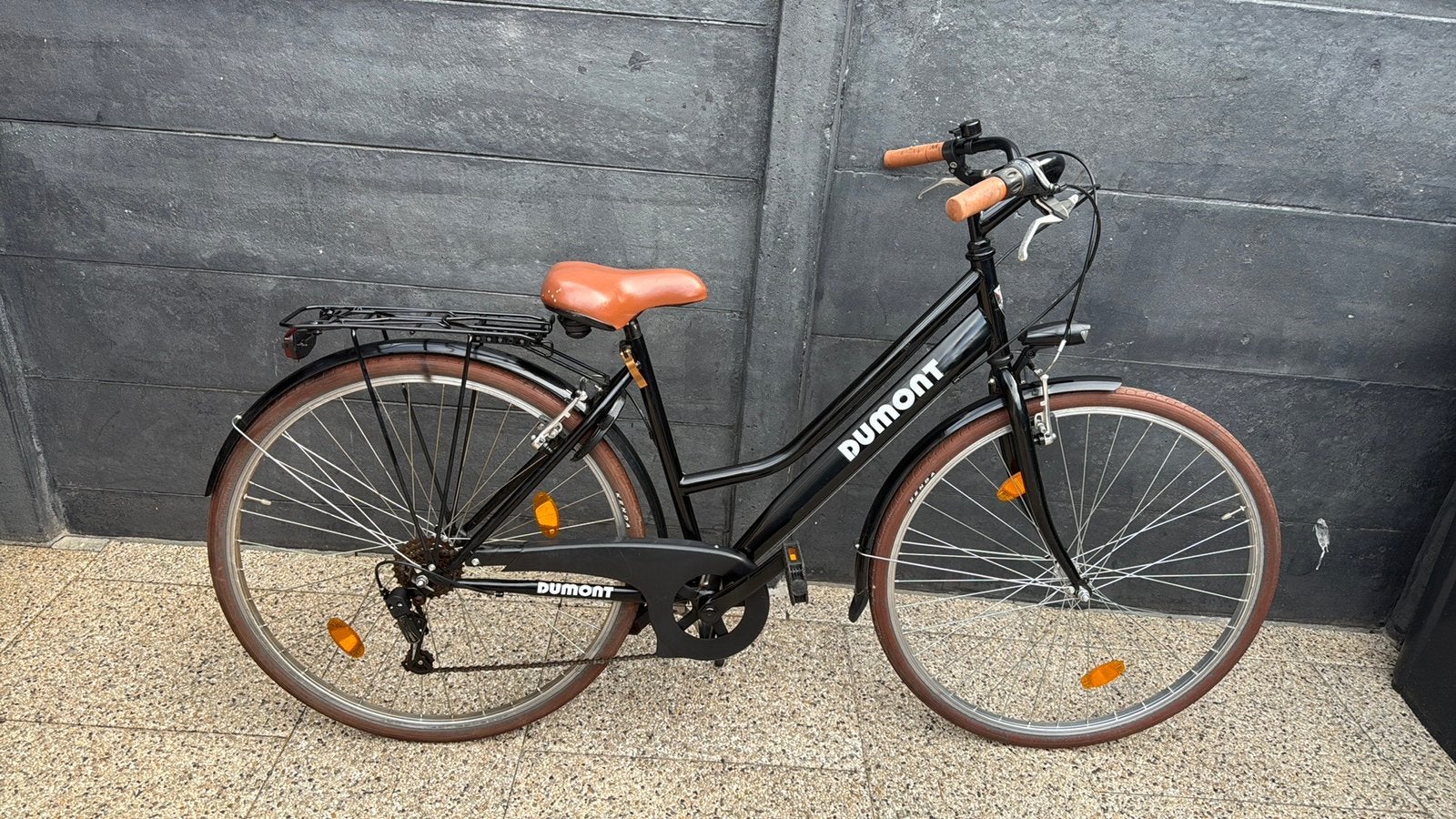 Zo goed als nieuwe damesfiets Dumont 28 inch.6 versn., Fietsen en Brommers, Fietsen | Dames | Damesfietsen, Versnellingen, Zo goed als nieuw