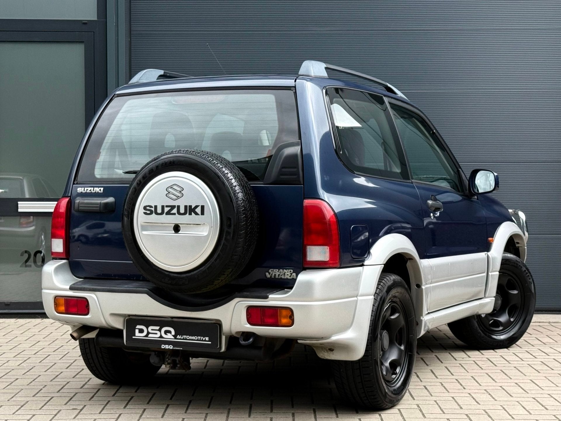 Suzuki Grand Vitara 2.0 Metal Top, Stof, 4 cilinders, Bedrijf, Handgeschakeld