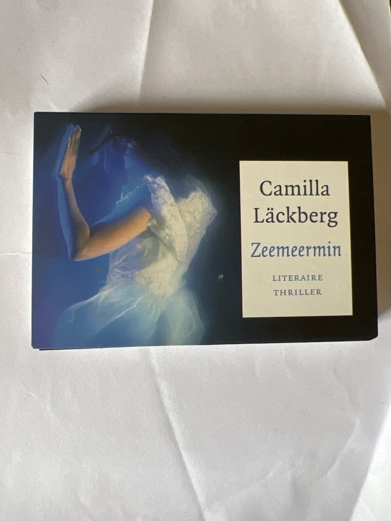 Camilla Läckberg – Zeemeermin Dwarsligger 284, Ophalen of Verzenden, Zo goed als nieuw, Camilla Läckberg
