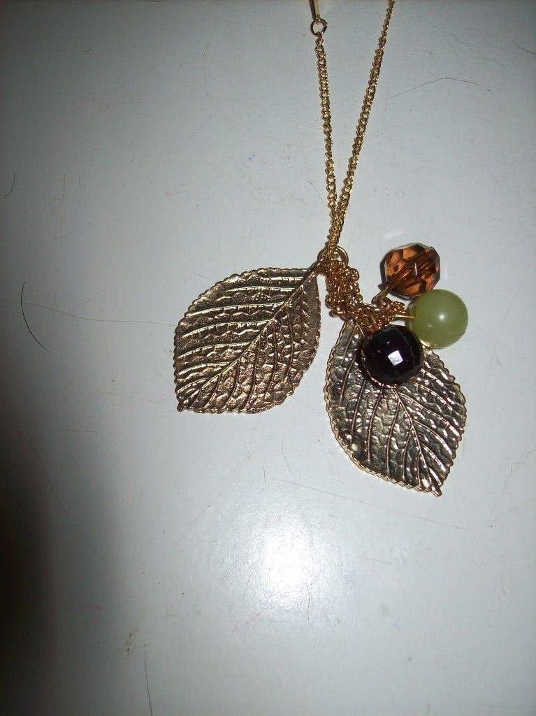 Ketting Goudkleur Blaadjes Hanger Mooie Steentjes, Sieraden, Tassen en Uiterlijk, Kettingen, Verzenden, Nieuw, Steen of Mineraal