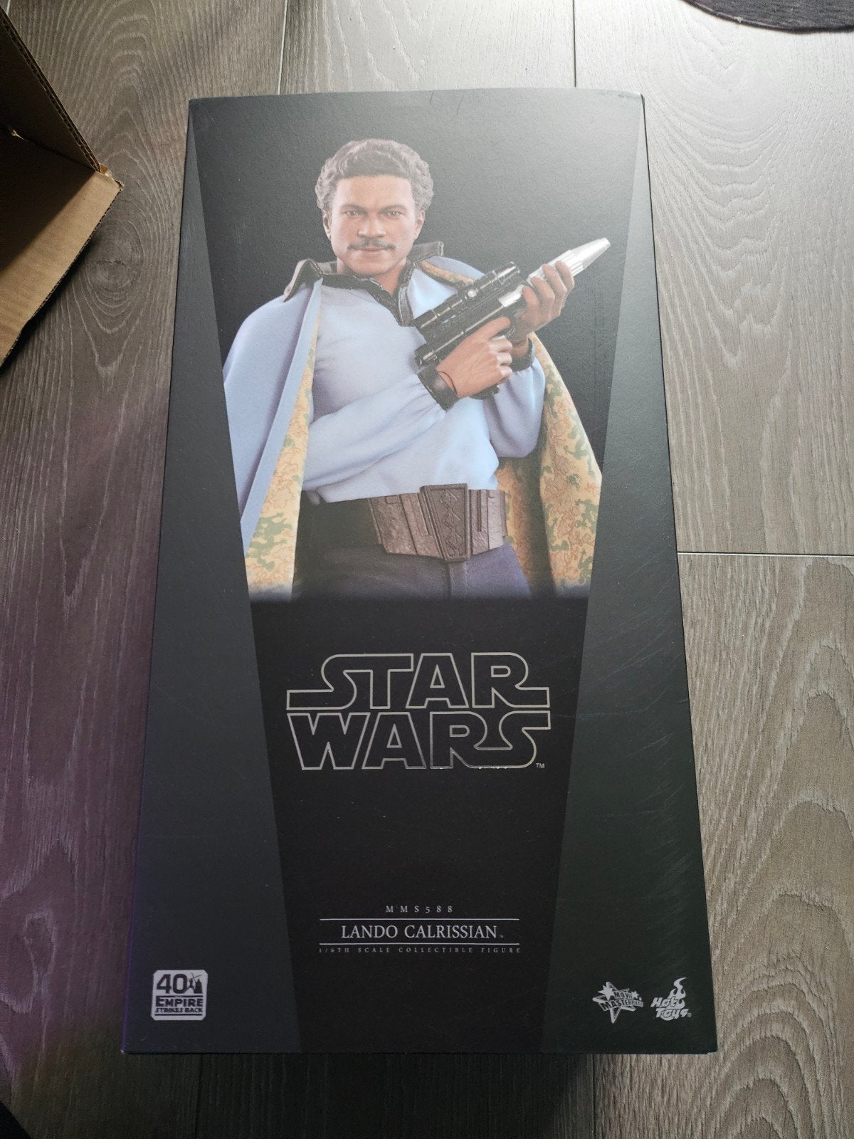 Hottoys mms 588 Lando Calrissan, Ophalen of Verzenden, Zo goed als nieuw, Actiefiguurtje