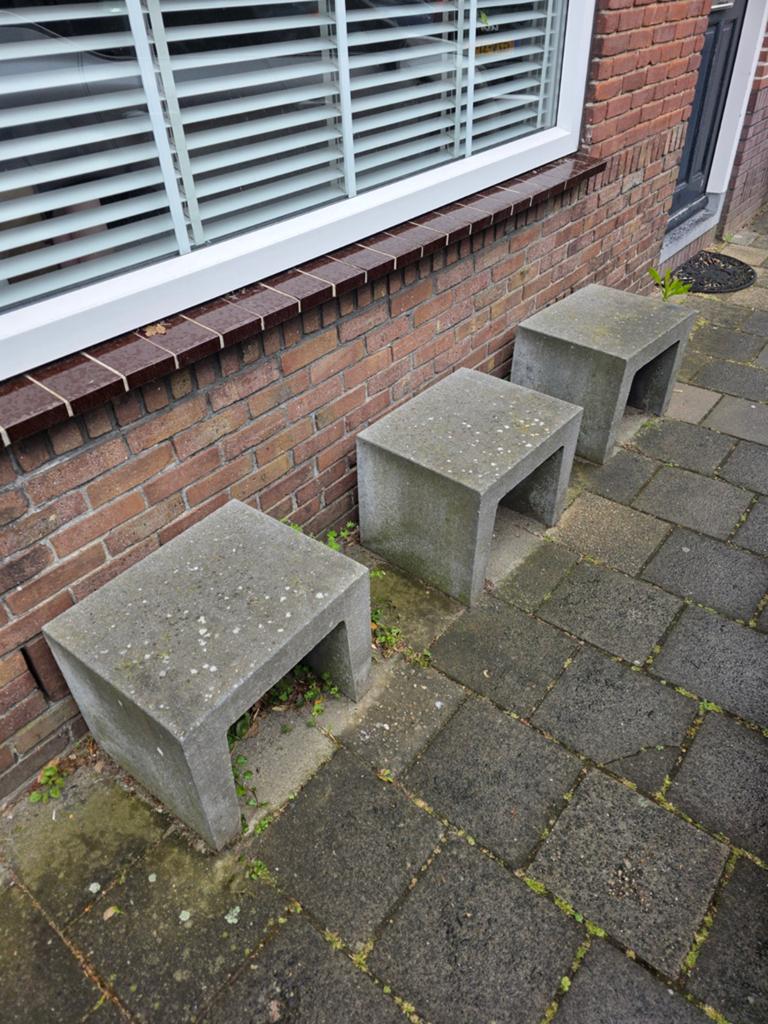 Set van 3 betonnen U elementen, Huis en Inrichting, Krukjes, Gebruikt, Overige materialen, Ophalen of Verzenden