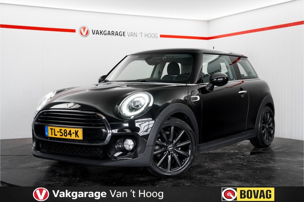 MINI Mini 1.5 Cooper Chili (bj 2018, automaat), Auto's, Mini, Gebruikt, 4 stoelen, Bedrijf, 3 cilinders