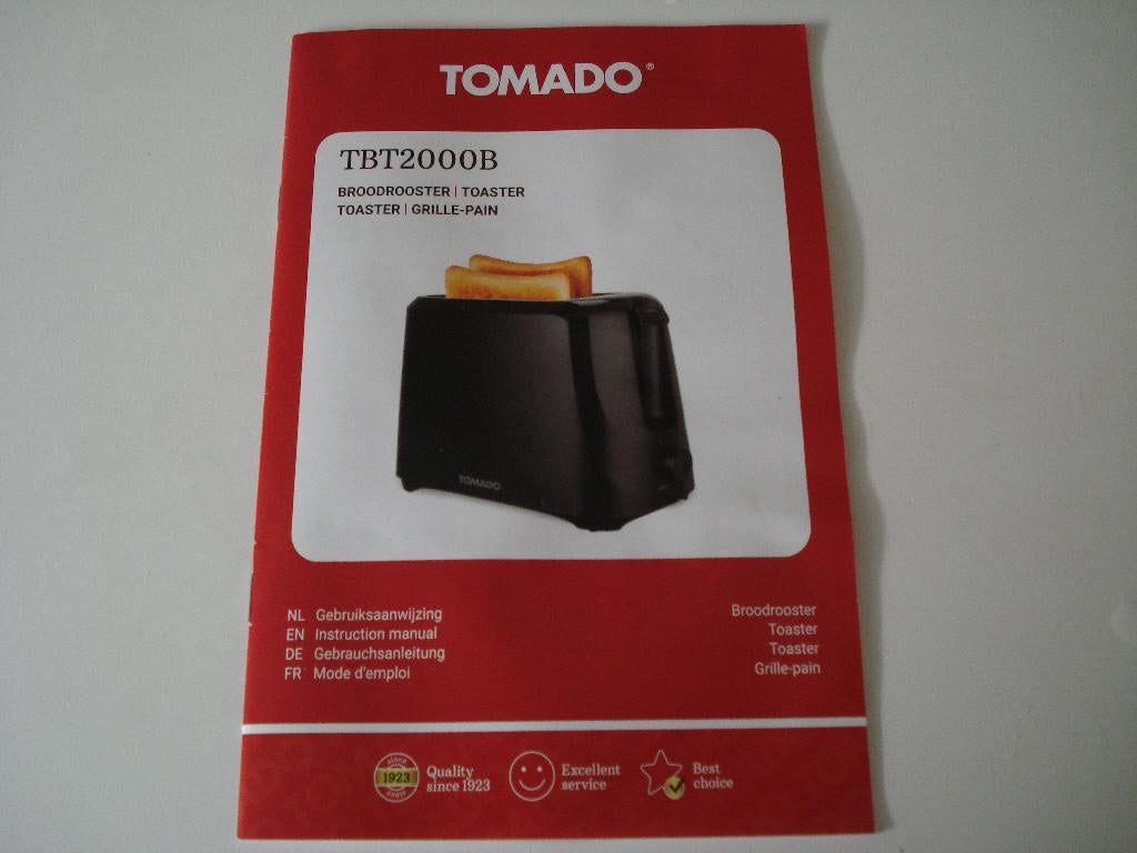 Nieuwe, in doos Tomado toaster/broodrooster TBT2000B, Ophalen of Verzenden, Nieuw
