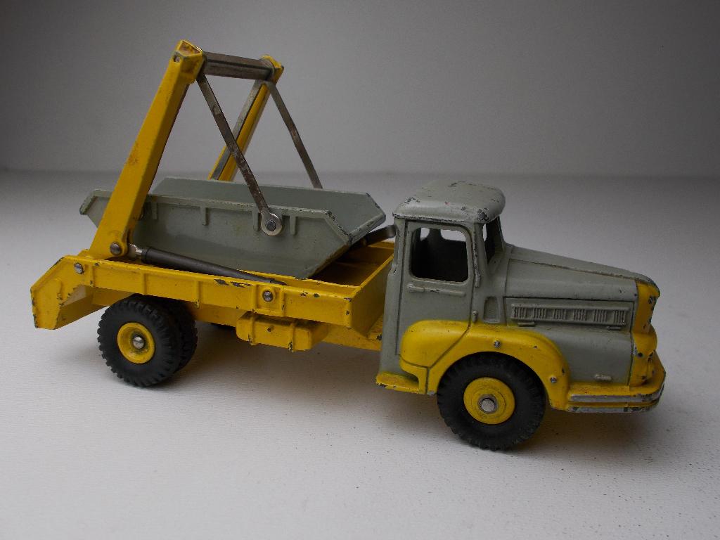1957 Dinky SuperToys 38A MULTIBENNE UNIC + CONTAINER I.g.st., Hobby en Vrije tijd, Modelauto's | 1:43, Ophalen of Verzenden, Zo goed als nieuw