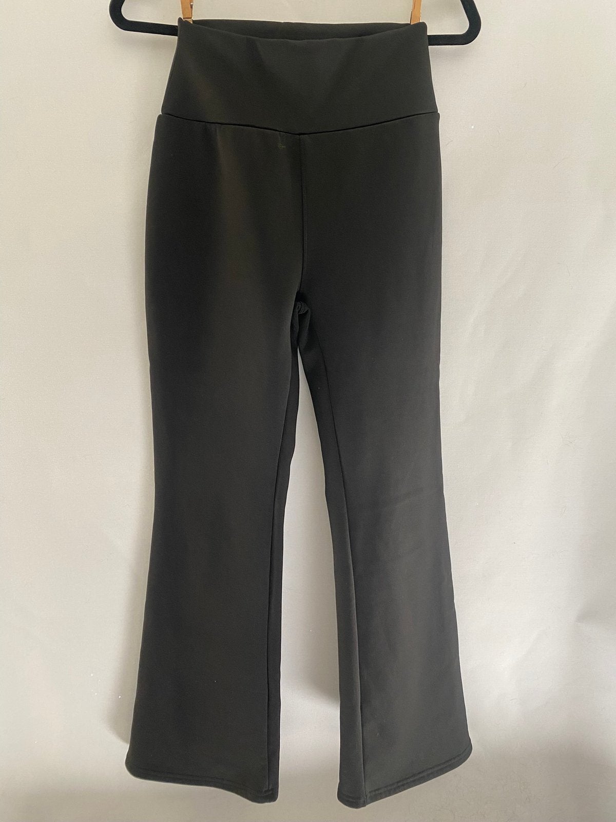 Zwarte flared broek met fleecevoering | Maat S / 36, Zwart, Ophalen of Verzenden, Zo goed als nieuw, Maat 36 (S)
